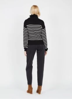 Ledergürtel Mit Nieten In Mehrfarbig -Soeur 3773247