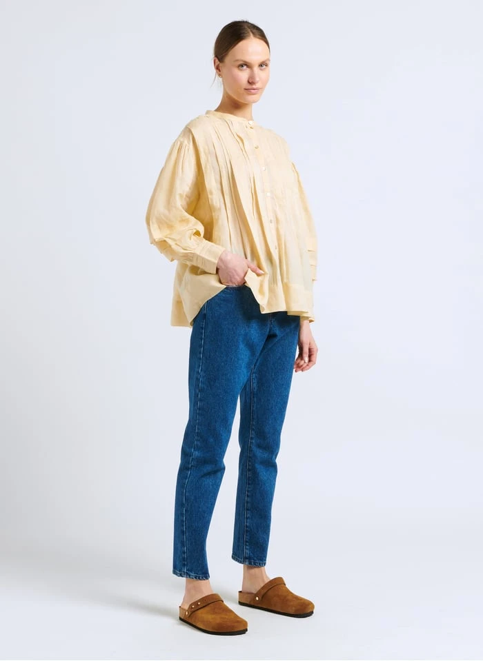 Soeur Weit Geschnittene Bluse Aus Ramie In Beige 4 Soeur Weit Geschnittene Bluse Aus Ramie In Beige – Bild 4