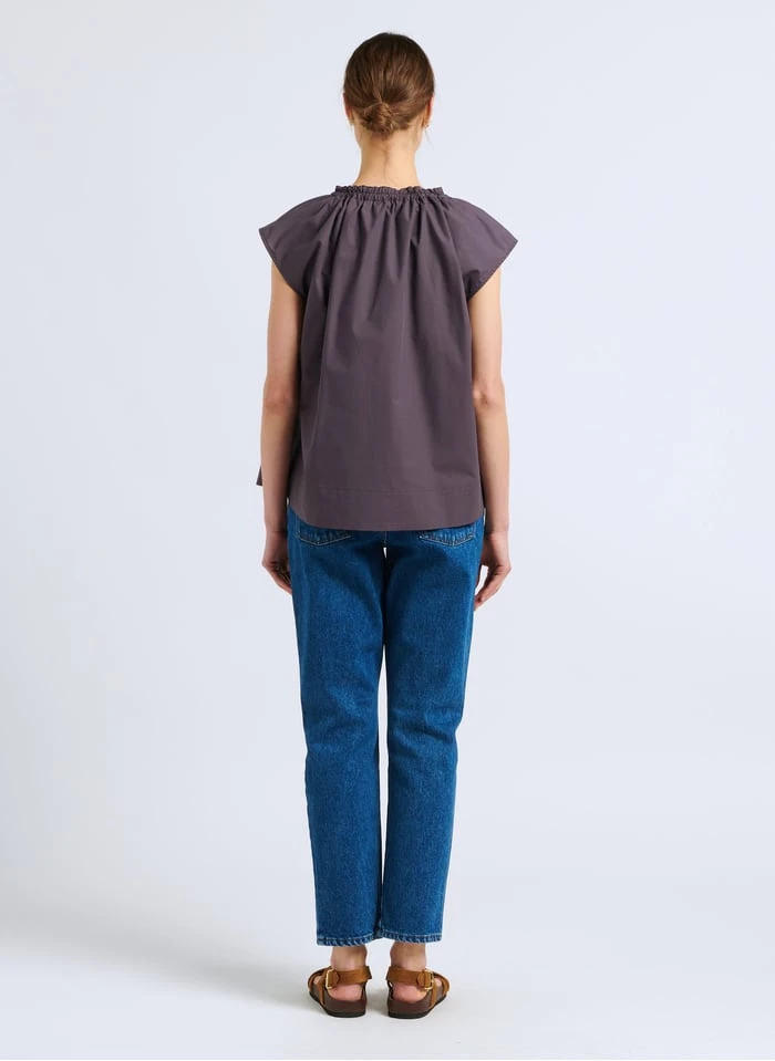 Soeur Flache Veloursleder-Sandalen In Weiß 16 Soeur Flache Veloursleder-Sandalen In Weiß – Bild 16