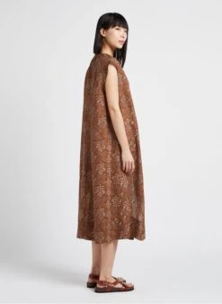 Soeur Bedrucktes Midi-Leinenkleid Mit Henley-Ausschnitt In Braun -Soeur 4156268